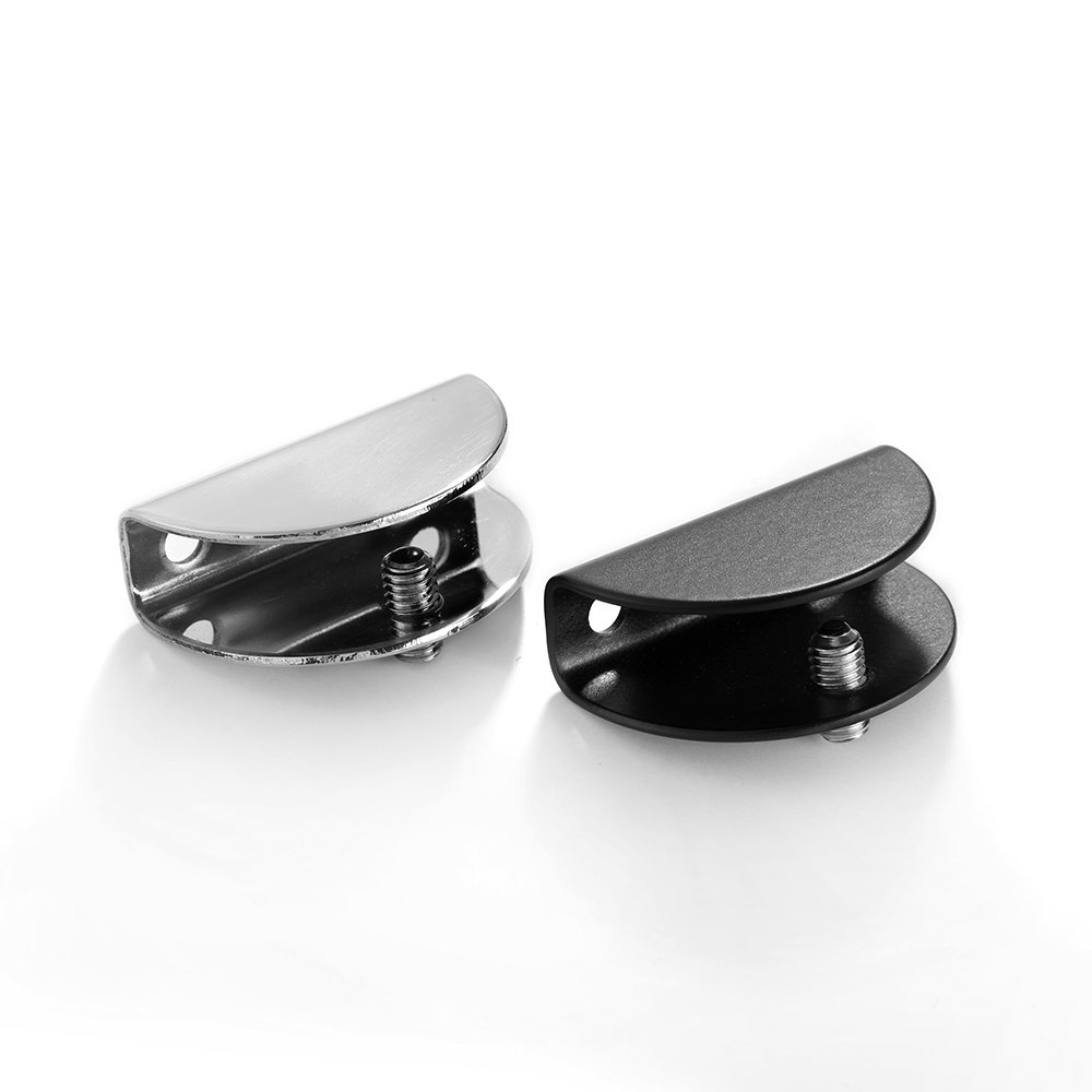 KAPITAN 90 05 shelf holders — metal and matt black finish comparison; gallery image, not a single-finish variant photo