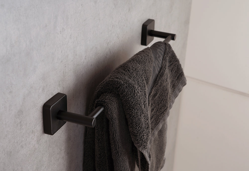 Towel Bar – QUATTRO – Matt Black — interior view
