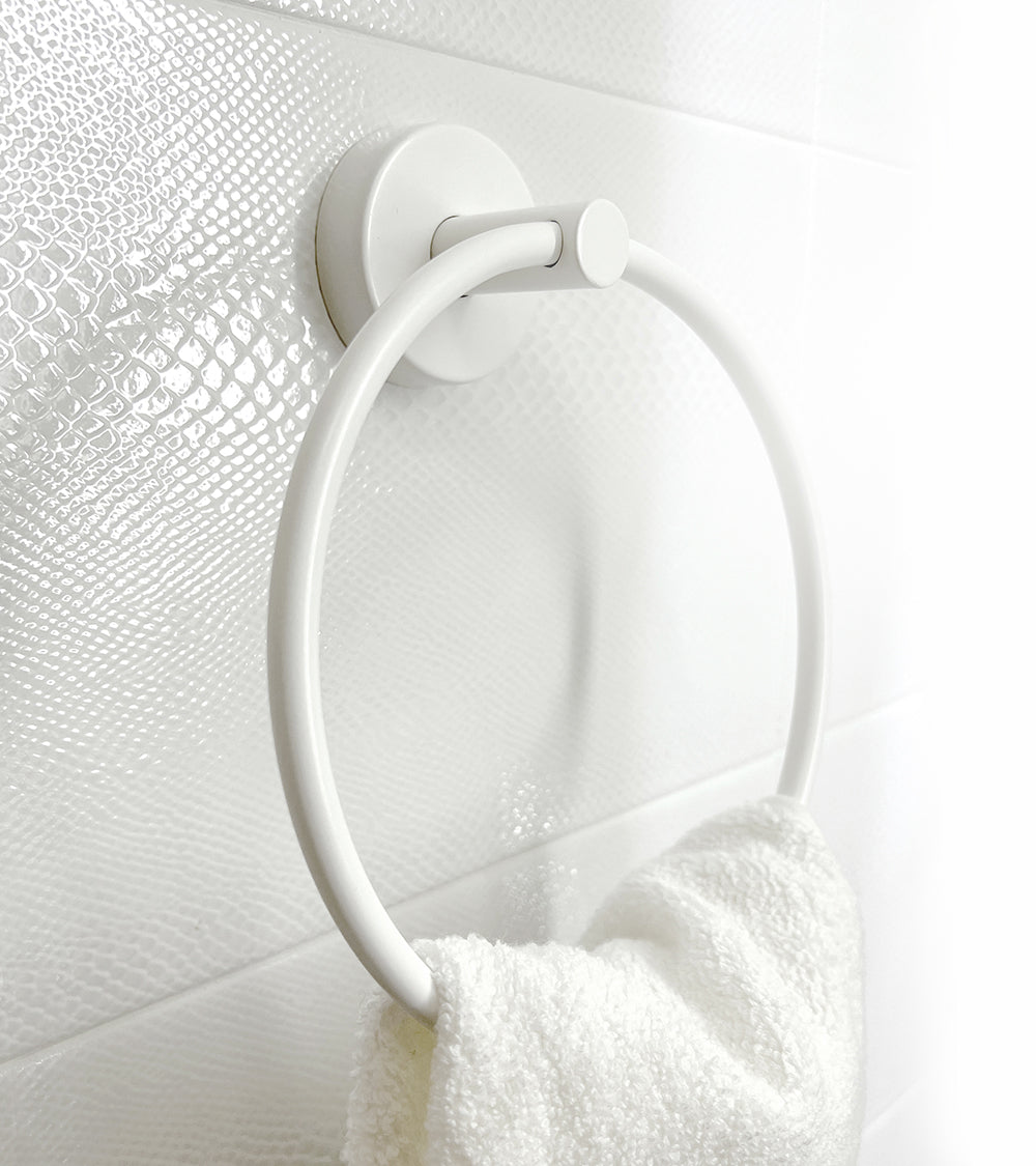 Round Towel Ring – UNO – Matt White — interior view