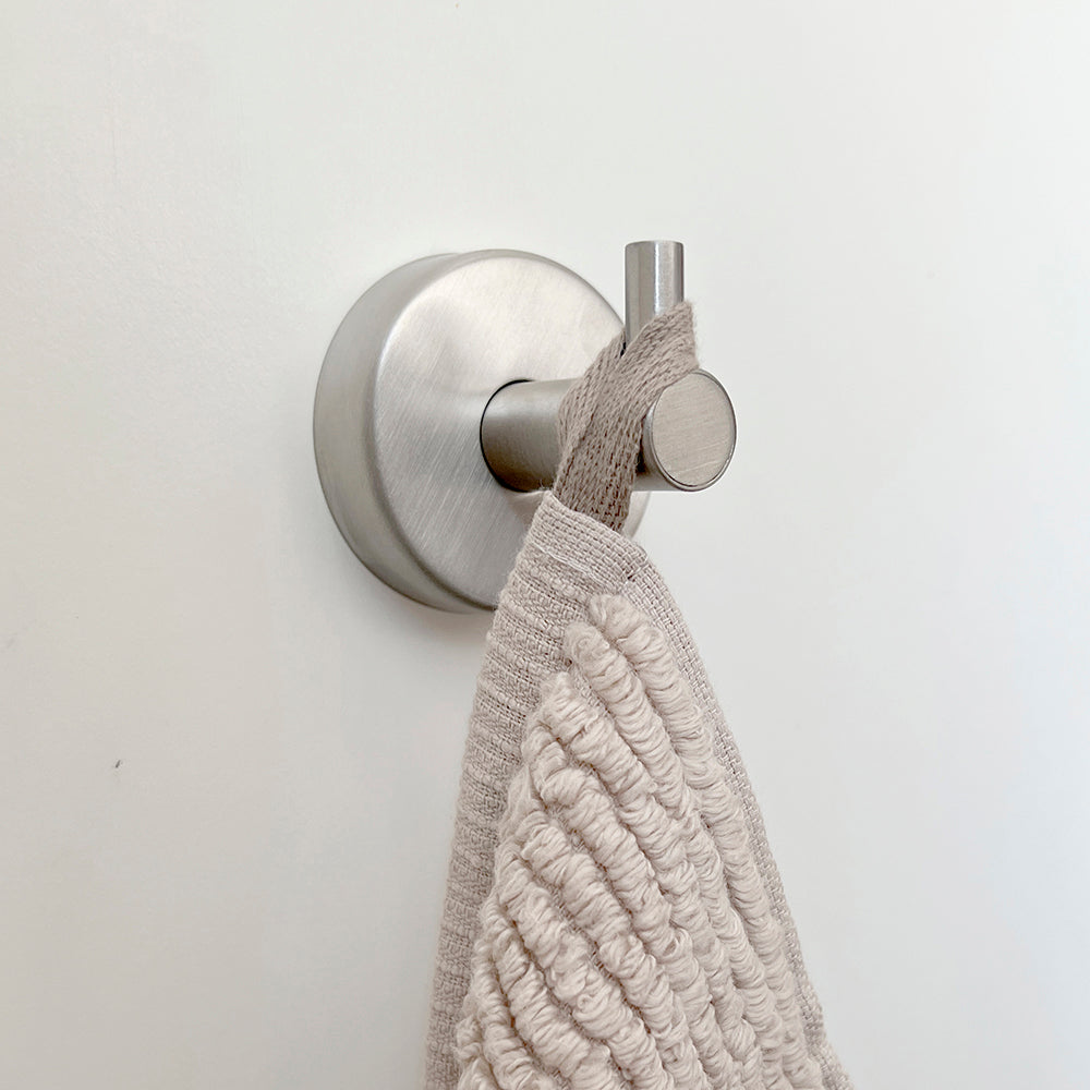 Hook – UNO – Brushed Stainless Steel — interior view